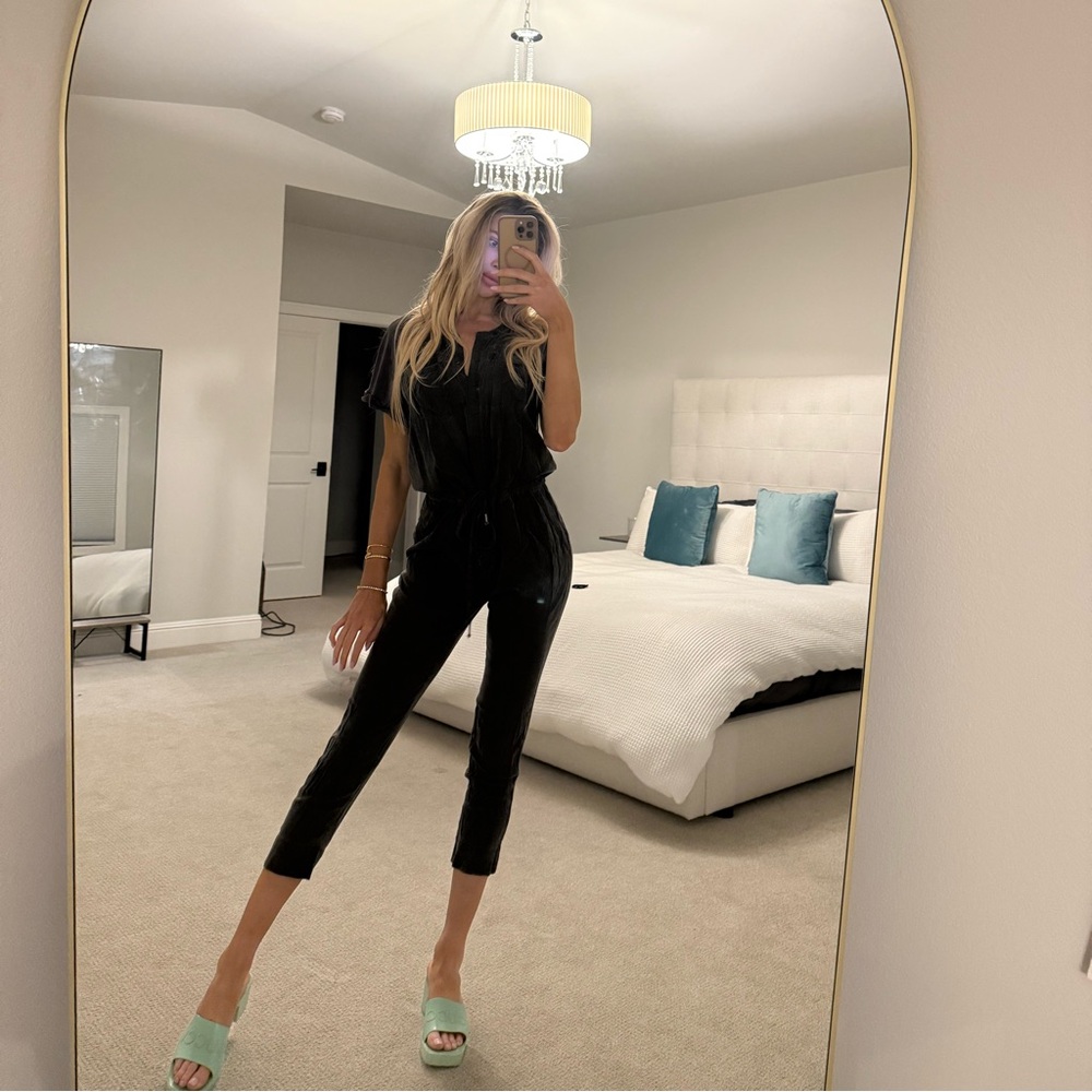 Free people tie waist jumpsuit 🤍
